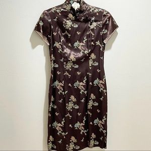 Vintage GEARY ROARKE KAMISATO Women's ASIAN
Inspired Dress Brown Satin Floral 2